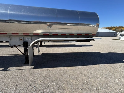 Used 2008 WALKER MILK TANKER TRAILER Liquid Supply Trailers Michigan US | Miedema Asset Management Group #1709536