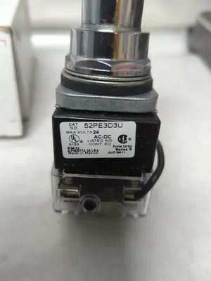New | in-Stock SIEMENS 52PE3D3U Miscellaneous Equipment (Electrical & Power) Ohio US | Surplus Asset Holdings #1237329