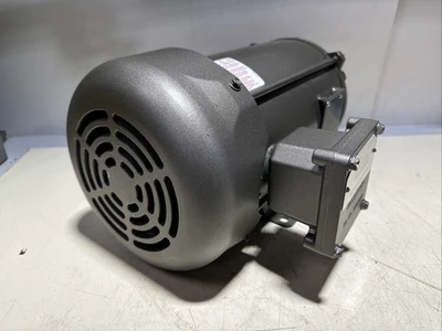 NEW Baldor EM7072T