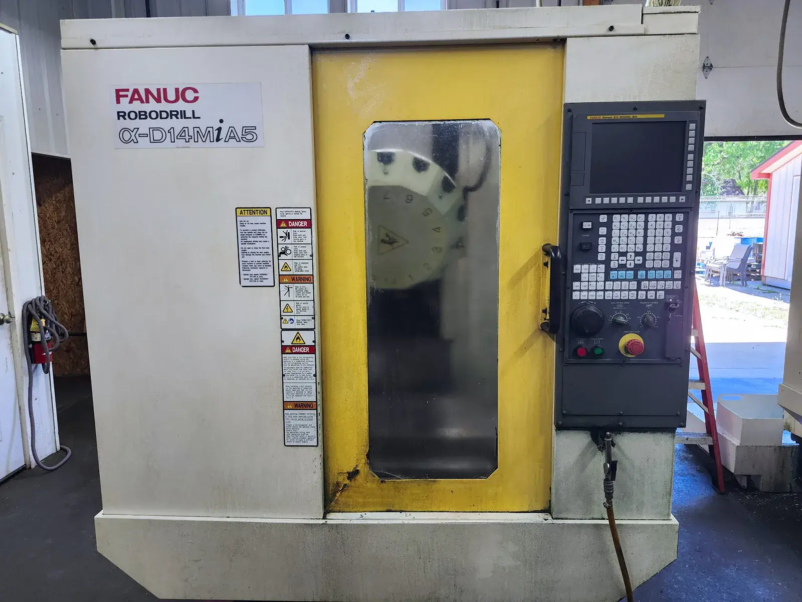 Used 2013 FANUC ROBODRILL A04B-0099-B101 Vertical Machining Centers Illinois US | Machinery Marketing International #1097405