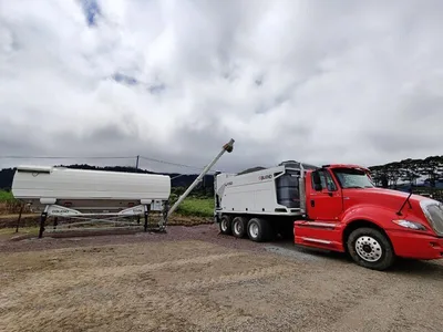 Blend S042 Horizontal silo | Iron Listing (3)