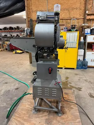 USED 2015 A&K DEVELOPMENT COMPANY HAND FEED SWEET CORN POWER CUTTER