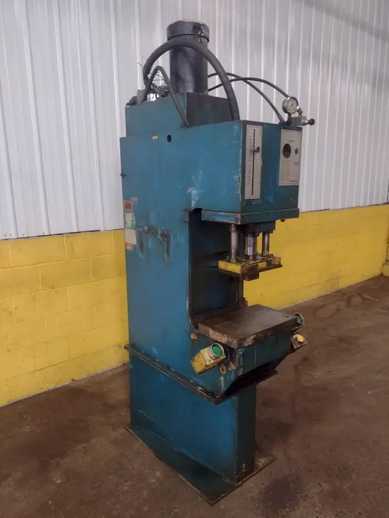 Used GREENARD HPB-10 Hydraulic Presses Ohio US | Yoder Brothers machinery #90491