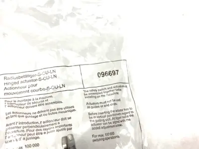 New | in-Stock EUCHNER Top/Bottom Hinged Actuator for Insertion Switch Parts Michigan US | Maverick Industrial Sales #1393243