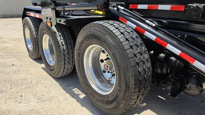 New | in-Stock 2026 INTERNATIONAL HX Conventional trucks Texas US | Roll Off Truck World #1491826