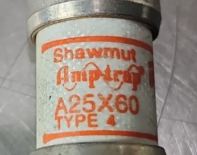 GOULD SHAWMUT A25X60 60AMP 250V FUSES. Loc4D-20