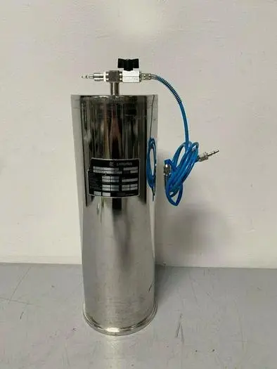 Used SARTORIUS 10 LITER STAINLESS STEEL 20" X 7" VESSEL W/ PNEUMATIC HOSE Reactors | Equipment Lab #486010