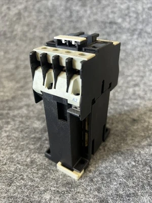Used Telemecanique _UNKNOWN_ Misc Electrical & Power Parts California US | Davliegogo LLC #1730351