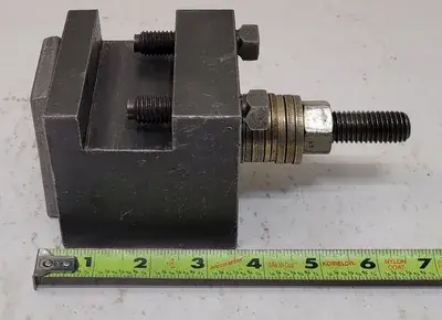 USED SQUARE D SQUARE TOOL POST HOLDER