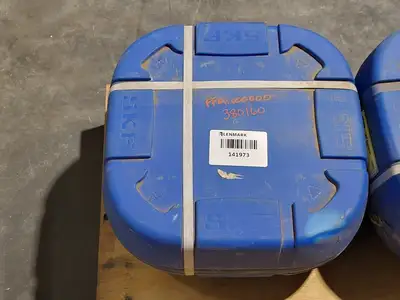 NEW SKF 23238 CC/W33