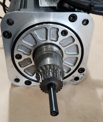 USED Yaskawa SGMGH-13A2A-YR23