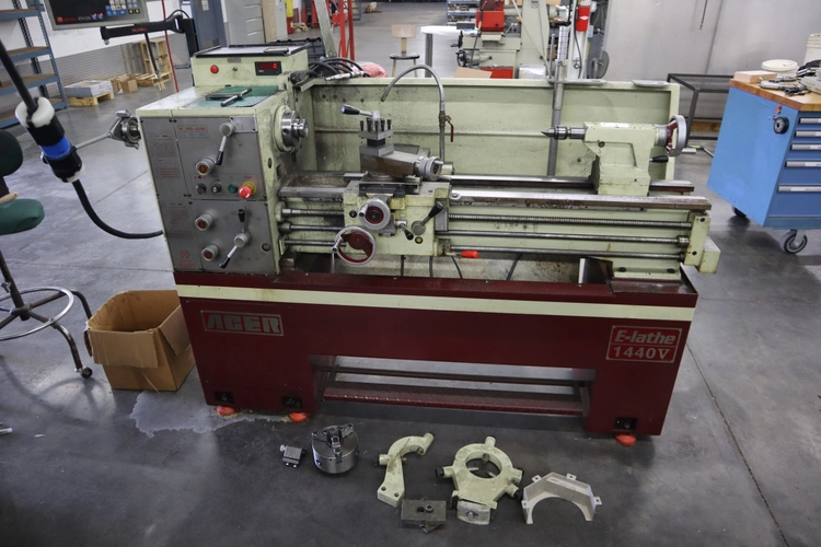 Used ACER MACHINE TOOLS E1440V Engine Lathes Minnesota US | Machinesused.com #1364569