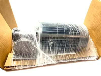 NEW BALDOR RELIANCE RIGHT ANGLE GEARMOTOR, 0.38HP, 3-PH, 75:1 RATIO