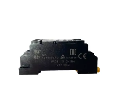 USED OMRON RELAY SOCKET 250VAC 10A