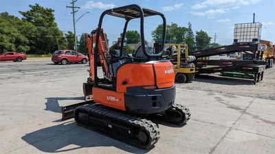 USED 2015 KUBOTA U35-4