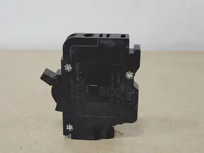 15 Amp, 1 Pole, 120/240 volts Circuit Breaker