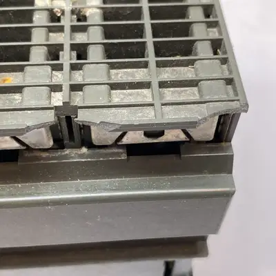 USED SIEMENS CPU SIMATIC S7-300 CHIPPED / DAMAGED
