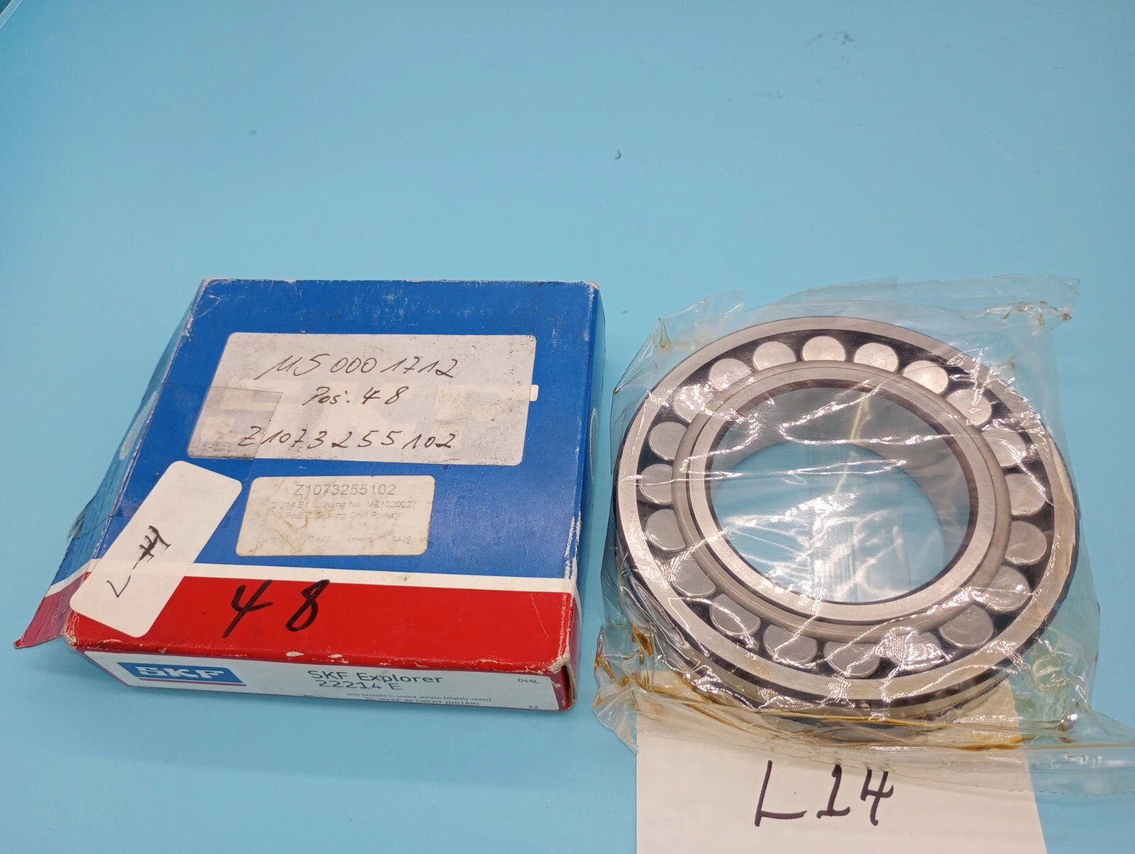 NEW SKF 22214E