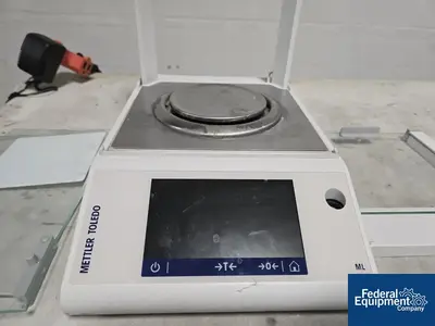 USED Mettler Toledo Mettler Toledo Laboratory Balance, Model ML 104T/00