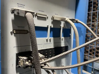 USED TETRAHEDRON TETRAHEDRON  PRESS