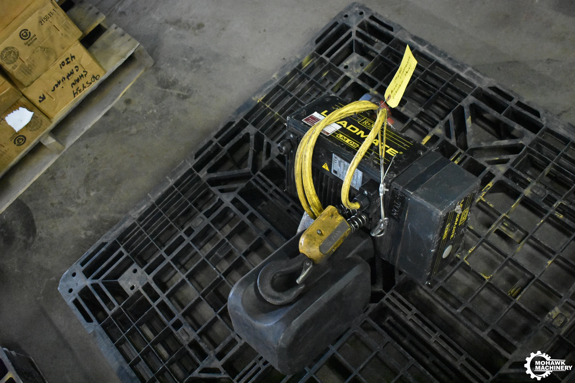 1/2 TON R&M LOADMATE "LM05 050" ELECTRIC CHAIN HOIST w/PENDANT