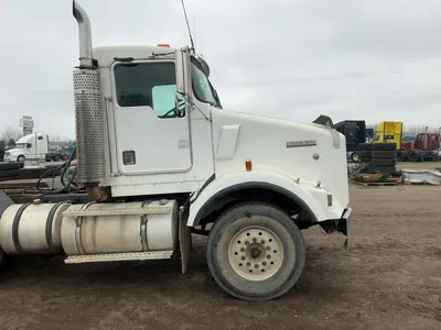 USED 1997 KENWORTH T800