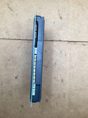 Allen-Bradley AC Output Module Series B PLC Card; 120V