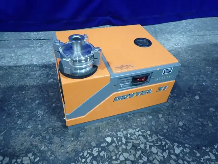 Used ALCATEL DRYTEL 31 Vacuum Pumps Ohio US | HGR 24 #938063