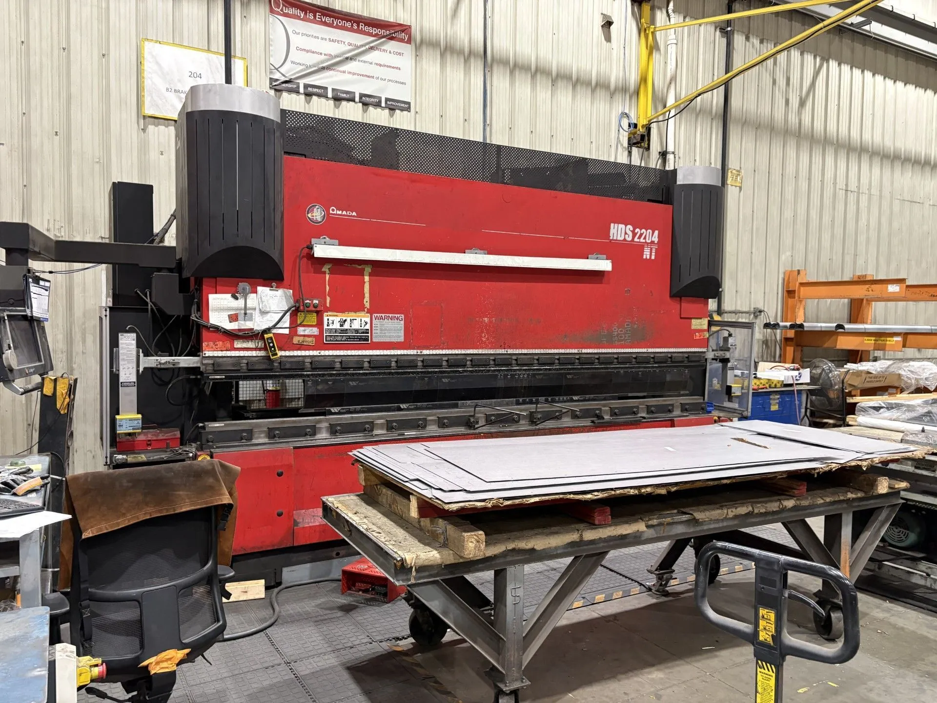 Used 2011 AMADA HDS-2204NT | Brakes, Press
