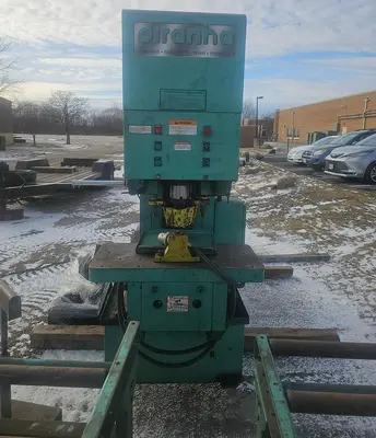 USED 2002 PIRANHA PII-110