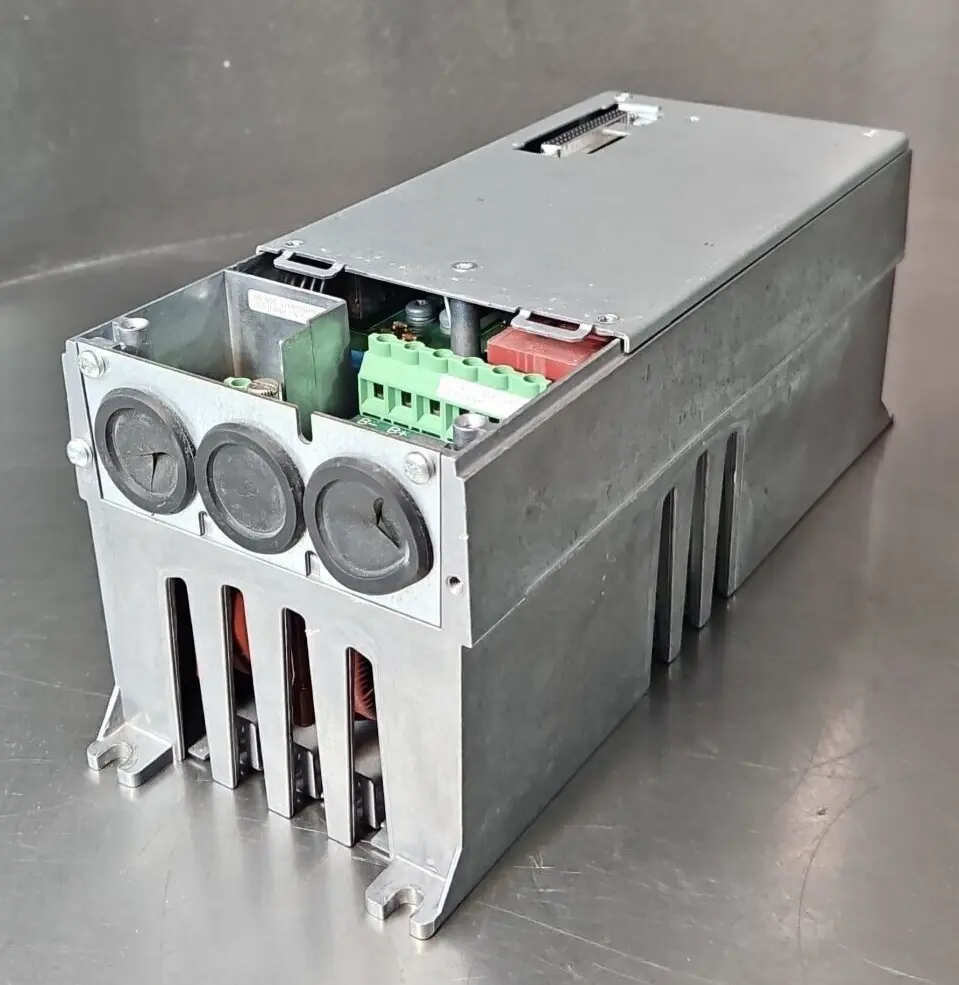 Eaton SVX9000 variable frequency drive (PX0004211B/SVXF07A1-2A1B1) (BI445)