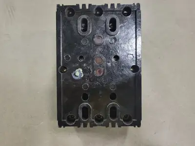 USED SQUARE D 999230