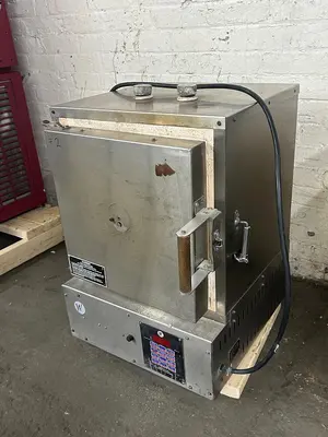 USED PARAGON INDUSTRIES W14-2