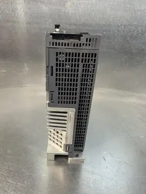Mitsubishi MR-J4-100B-RJ020 Servo Drive (BIN-1.2.4)