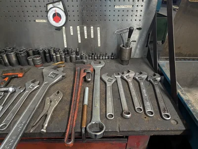 Used _UNKNOWN_ _UNKNOWN_ Work Benches Texas US | IRS Auction #1320684