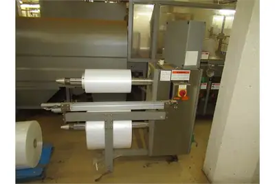 Douglas tray over wrapper / shrink tunnel with controls, servos