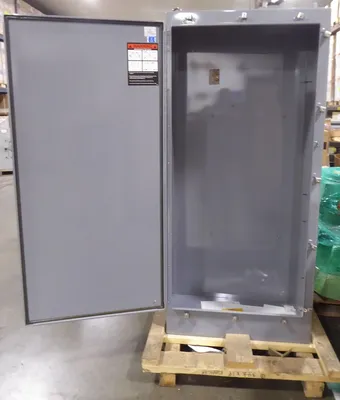 Hubbell / Kohler HFWS40050156 N4 Free Standing Enclosure 76x35x19 GM102696 New
