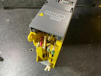 USED FANUC A06B-6079-H105