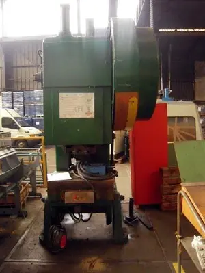 USED COFMO 100 TON