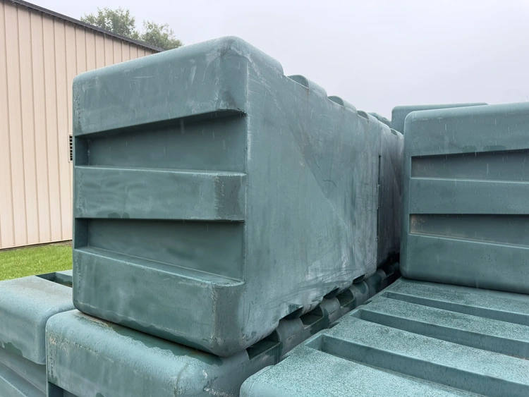 Used _UNKNOWN_ _UNKNOWN_ Plastic and Fiberglass Tanks Michigan US | Miedema Asset Management Group #1574798