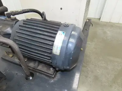 Daikin Hydraulic Power Unit 6.8GPM 220V w/Chiller 1.5kW & Circulation Pump/Motor