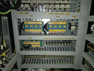 2012 HYUNDAI WIA F400 Vertical Machining Centers | Toolquip, Inc. (32)