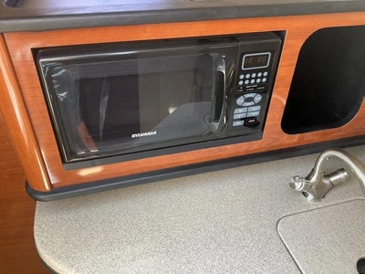 USED 2007 SEA RAY 260 SUNDANCER