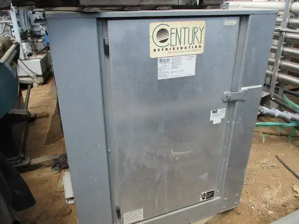 Used CENTURY CRWC-AC3CS40H2 Chillers | TNT Industrial #399369