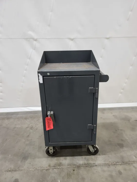 Used STRONGHOLD _UNKNOWN_ Cabinets Michigan US | Vander Ziel Machinery Sales #482509