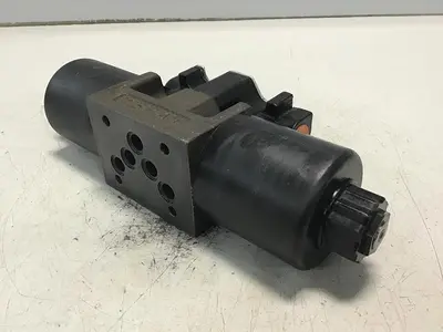 USED YUKEN DSG-03-3C2-D24-5090