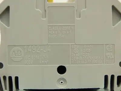 Allen Bradley 1492-J4 Terminal Block With 2 DIN Rails 600V Lot of 119