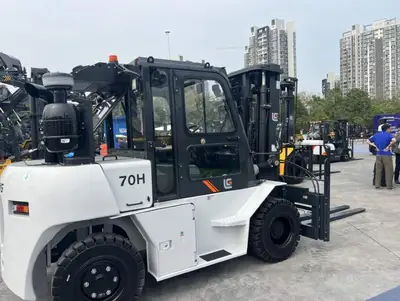 USED 2024 LG-FORKLIFT CLG2070H