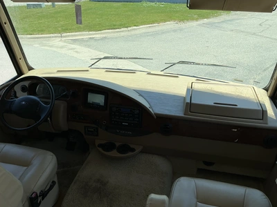 USED 2013 WINNEBAGO F53