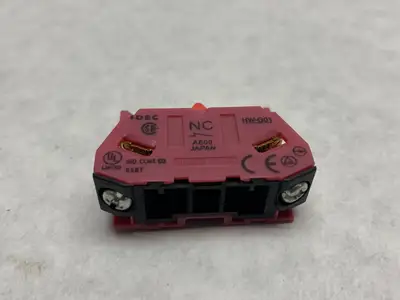 USED IDEC HEAVY DUTY CONTACT BLOCK, 22MM, RED, FINGER SAFE